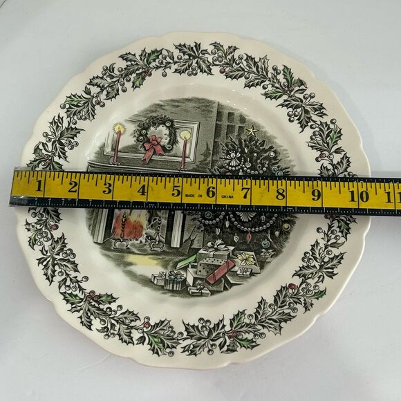 Johnson Bros Merry Xmas Dinner Plate Hand Engraved Pattern Excellent Condition - Picture 3 of 7